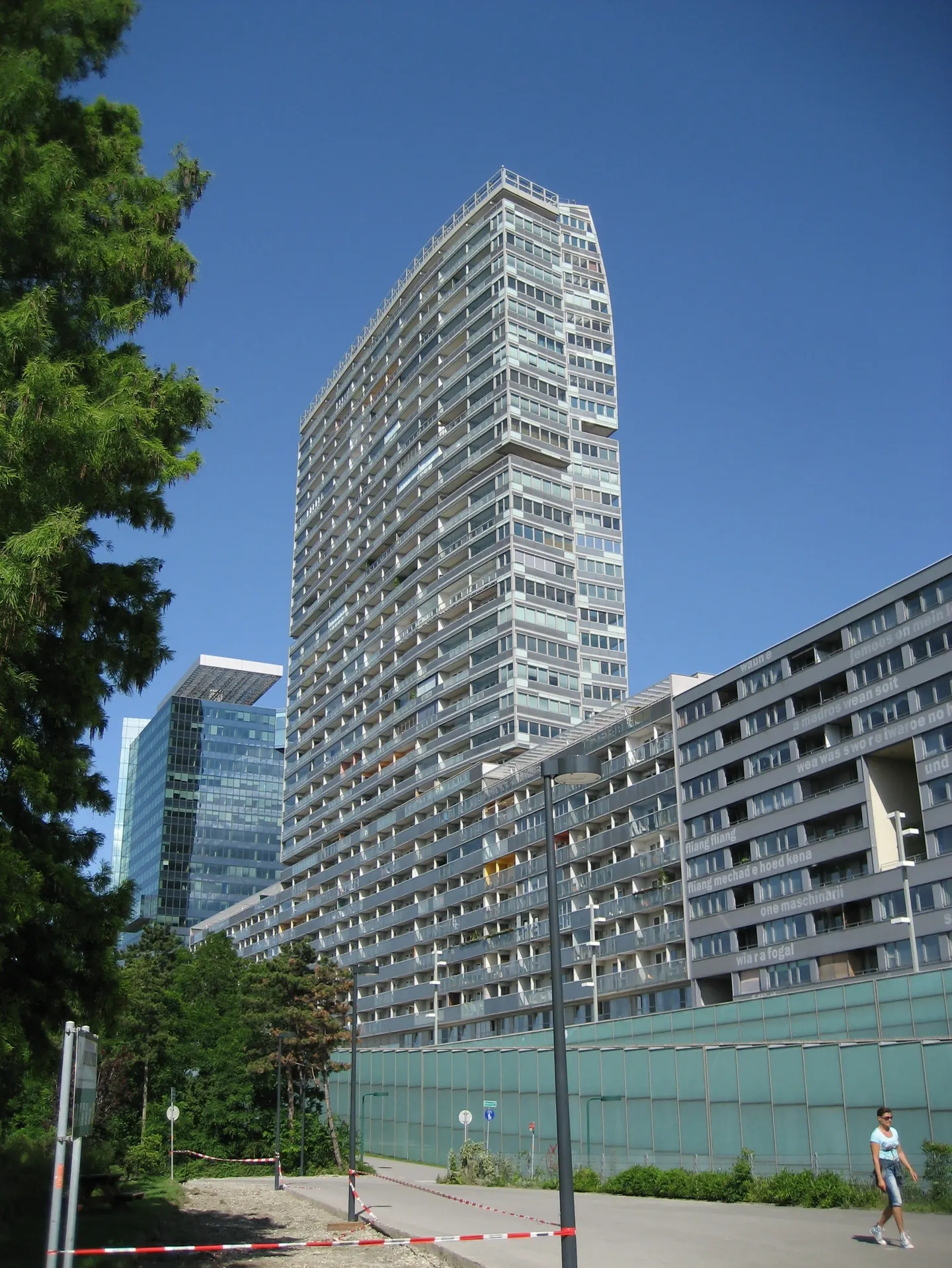 Wien Hochhaus Neubau Aussicht – Immobilienmakler Wien | IZY Immobilien
