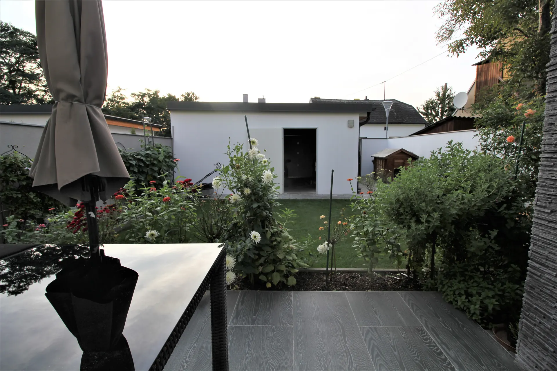 Haus Wien Terrasse lounge – Immobilienmakler Wien | IZY Immobilien