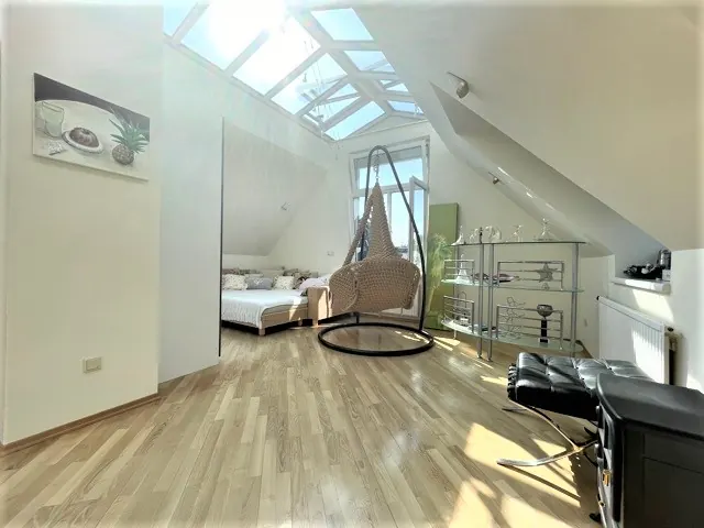 Dachgeschoss Loft Wien schlafbereich – Immobilienmakler Wien | IZY Immobilien