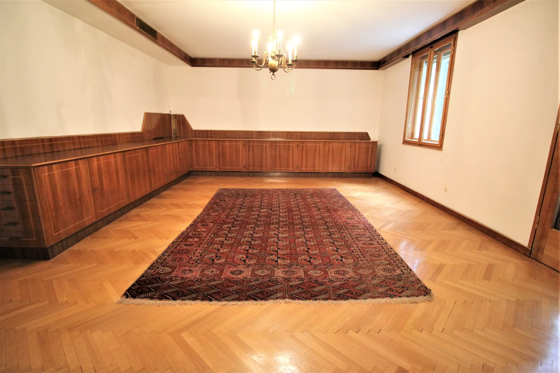 Haus Wien Zimmer parkett leer – Immobilienmakler Wien | IZY Immobilien